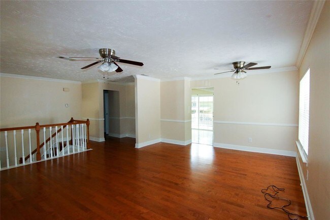 Building Photo - 3202 Birch Creek Dr