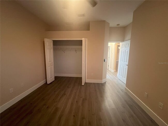 Building Photo - 1066 Whitegate Ct