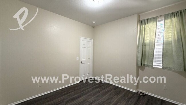 Building Photo - 13173 Cucamonga Ct
