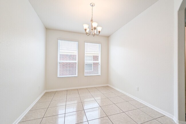 Building Photo - 10914 Chestnut Path Way