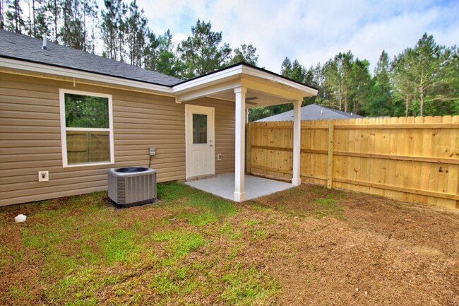 Building Photo - 14003 Cecil Nobles Hwy
