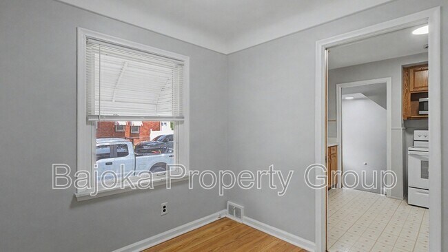Building Photo - 2957 Fort Park Blvd