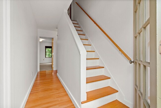 Building Photo - 35 Merrimac St