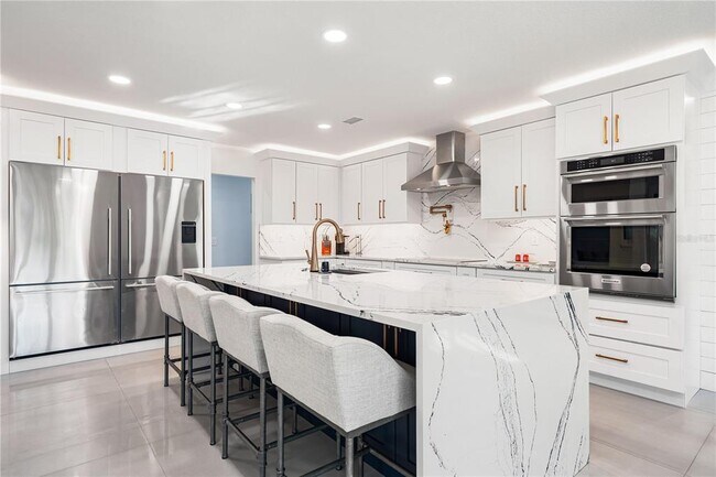 Building Photo - 2500 Monterey St