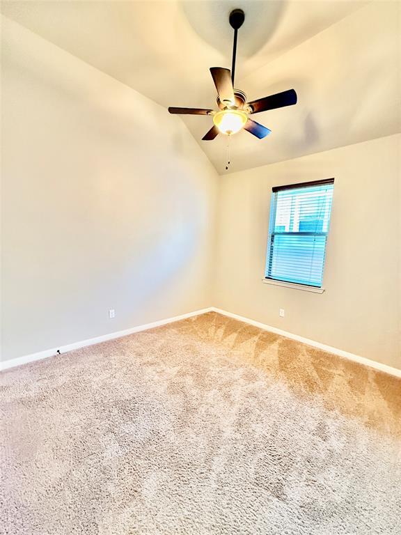 Building Photo - 14400 Senia Bend