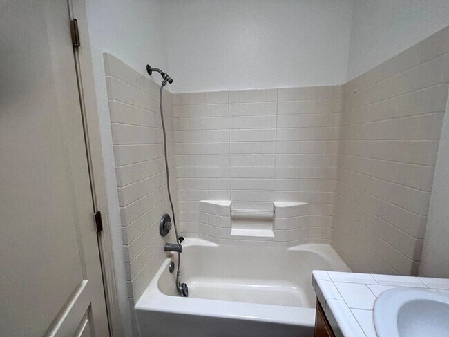 Building Photo - 3 Bedroom, 1 Bath Home with attached 2 car garage
