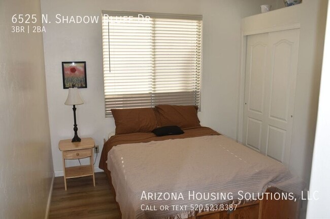 Building Photo - 6525 N Shadow Bluff Dr