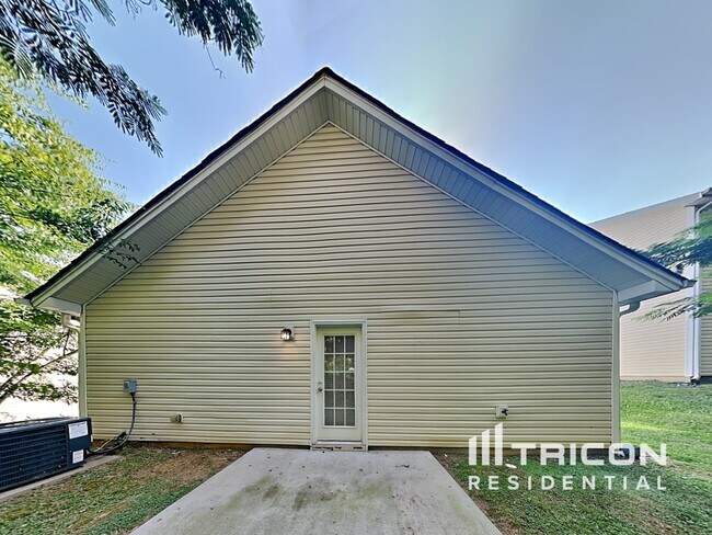 Building Photo - 1012 Valley Ridge Rd