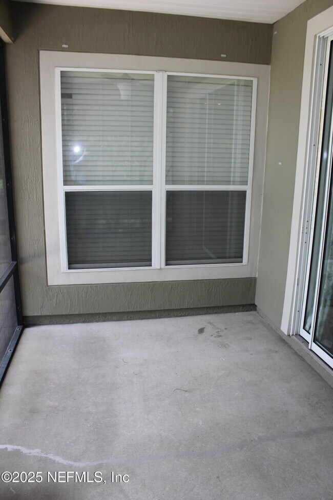 Building Photo - 5955 Wind Cave Ln