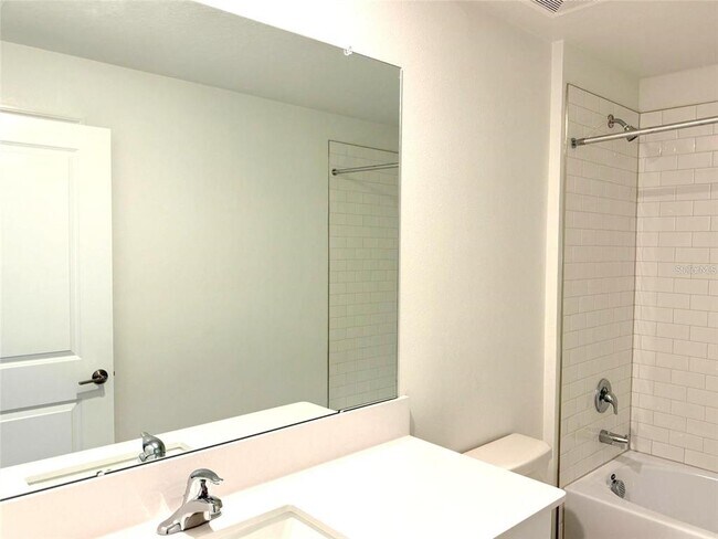 Building Photo - 32324 Wishing Hvn Dr