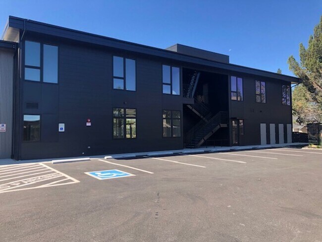 Building Photo - 100 Lundgren Mill Dr