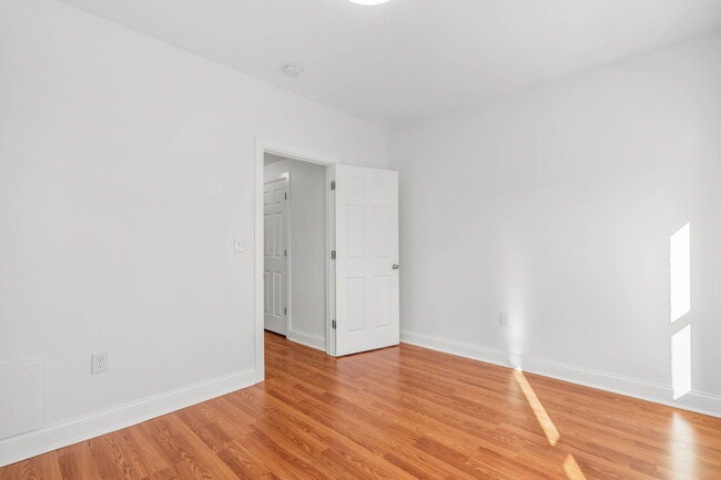 Building Photo - 3839 Folsom St