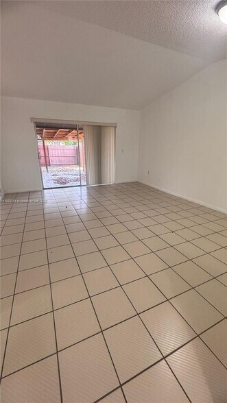 Building Photo - 20450 NW 29th Pl