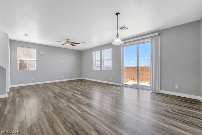 Building Photo - 1310 Crystal Hill Ln