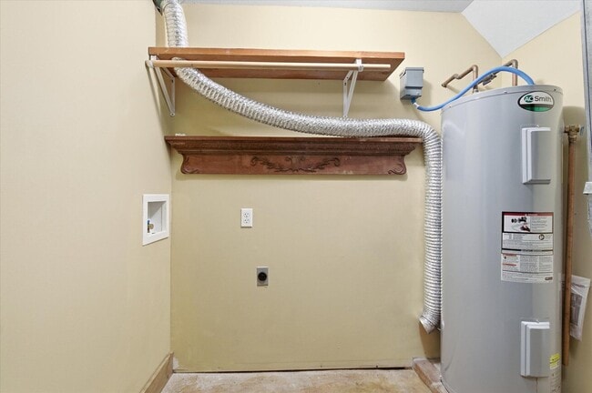 Building Photo - 102 N Gaw St