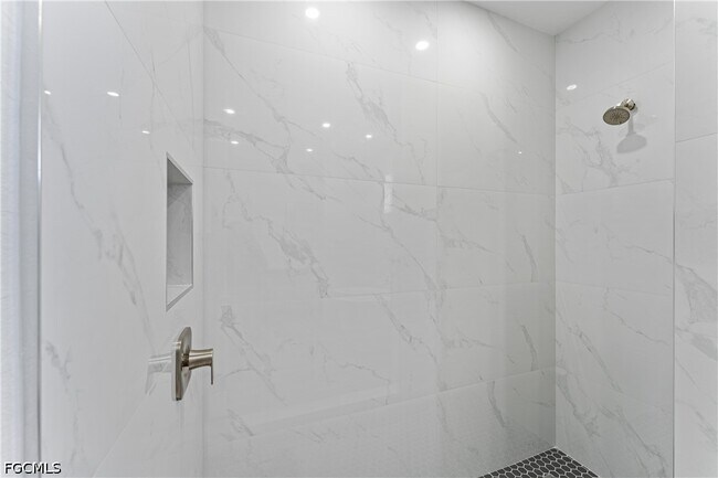 Building Photo - 4730 NW 38th Pl