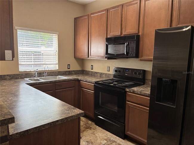 Building Photo - 2850 Retreat View Cir