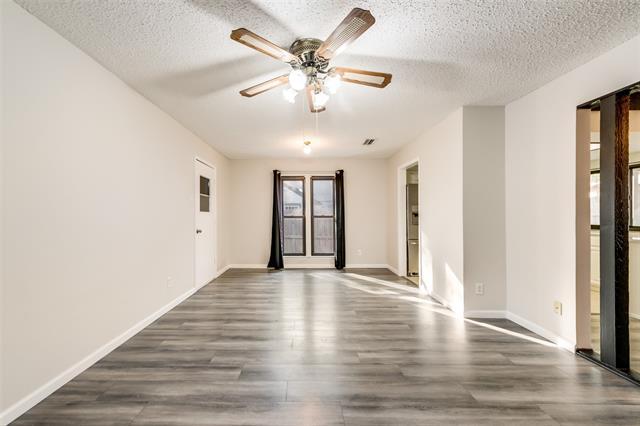 Building Photo - 1016 Summit Cir