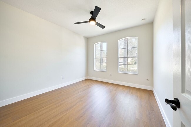Building Photo - 3600 Harbor Isles Ct