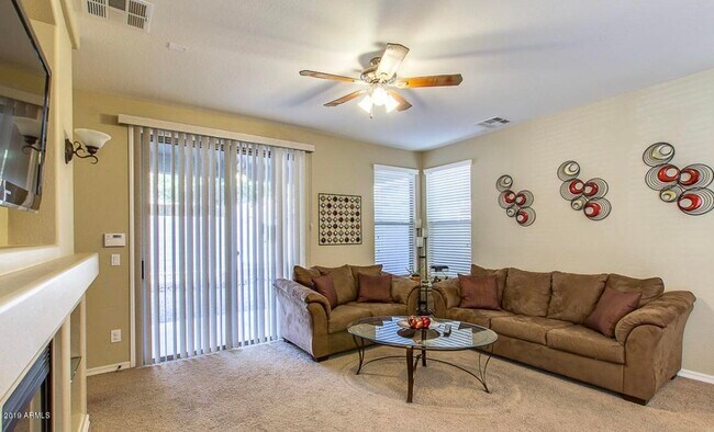 Building Photo - 14582 W Port Royale Ln