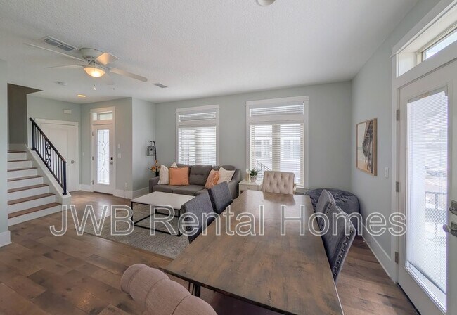 Building Photo - 361 Ahern St