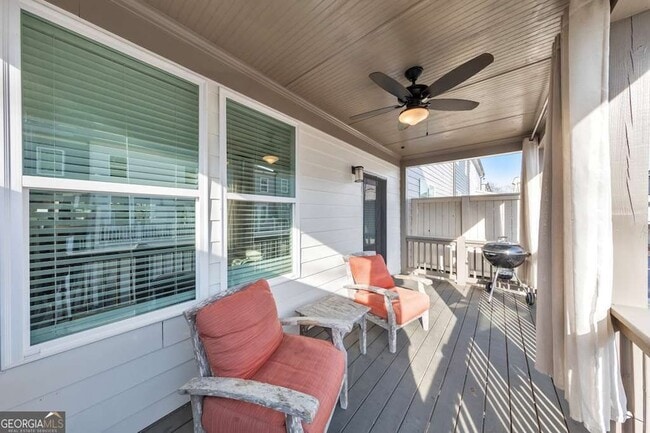 Building Photo - 320 Oak Arms Wy