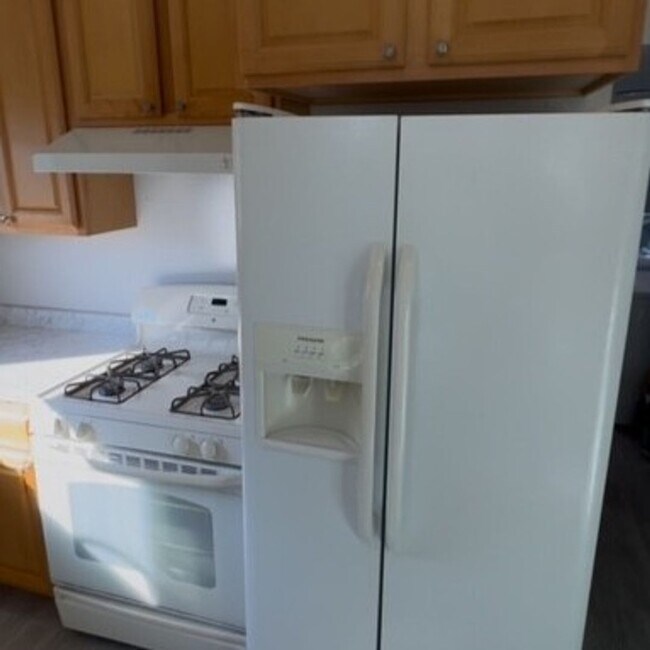Building Photo - 3-Bedroom Home in the Sunnyland neighborho...