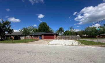 Building Photo - 1815 S K St