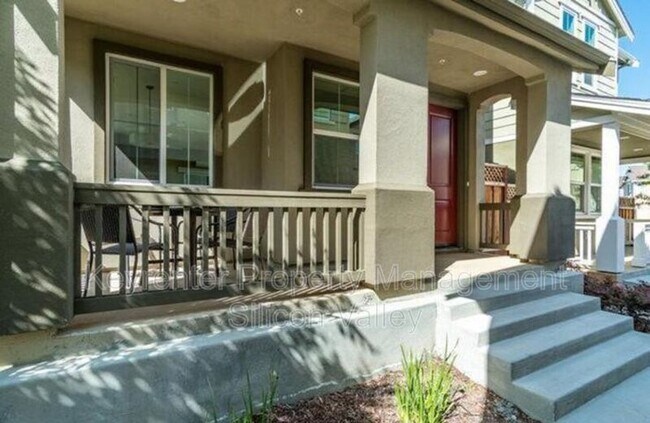 Building Photo - 1020 Skybo Ct
