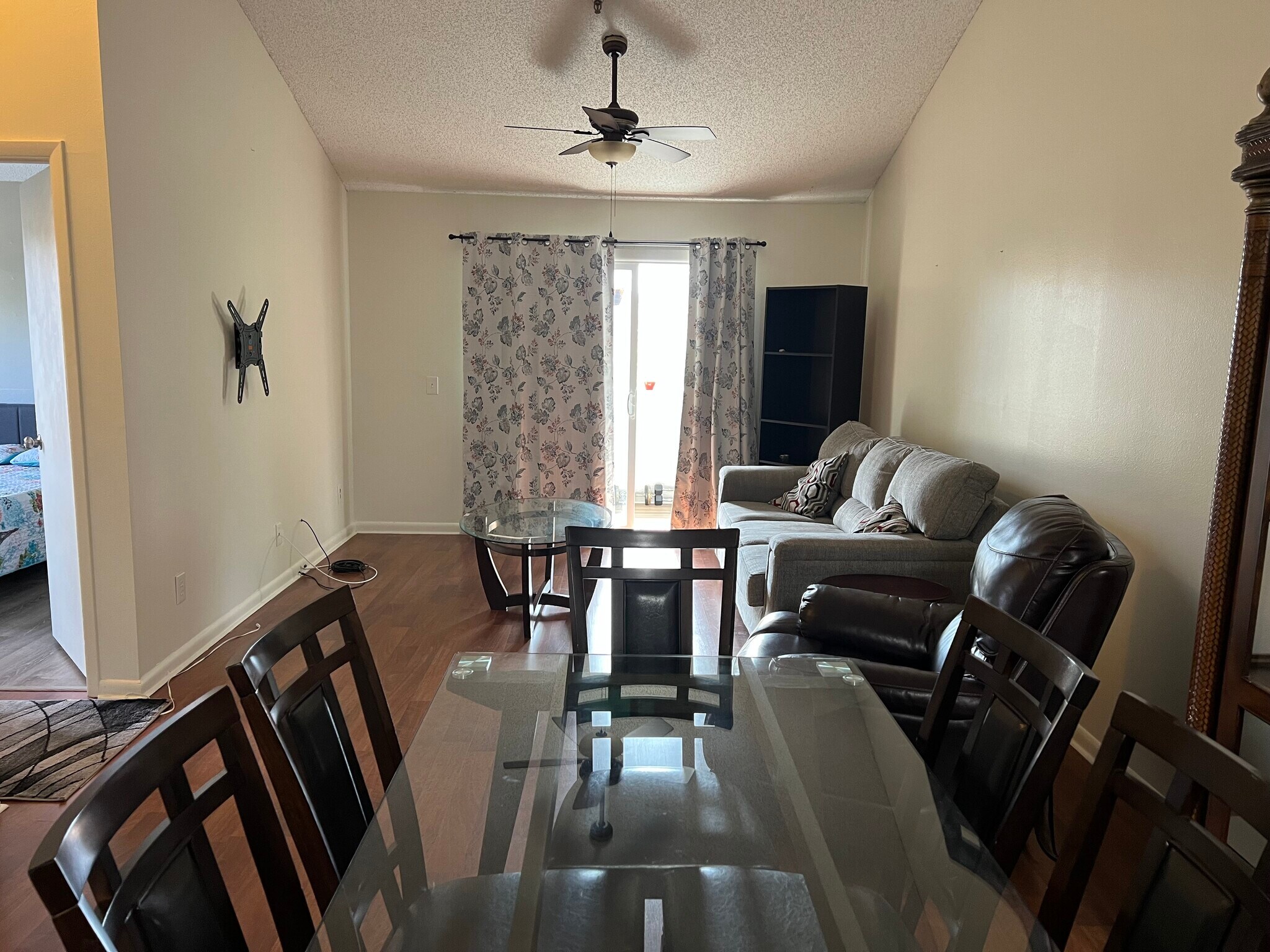 Building Photo - 15215 Amberly Dr