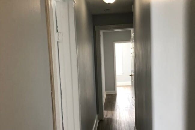 Building Photo - 810 Glenbrook Ave