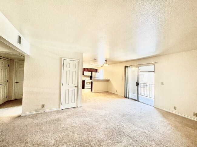 Building Photo - Las Vegas Guard-Gated Condo for Rent | 2 Bedroom Upstairs Unit | River Glen Community