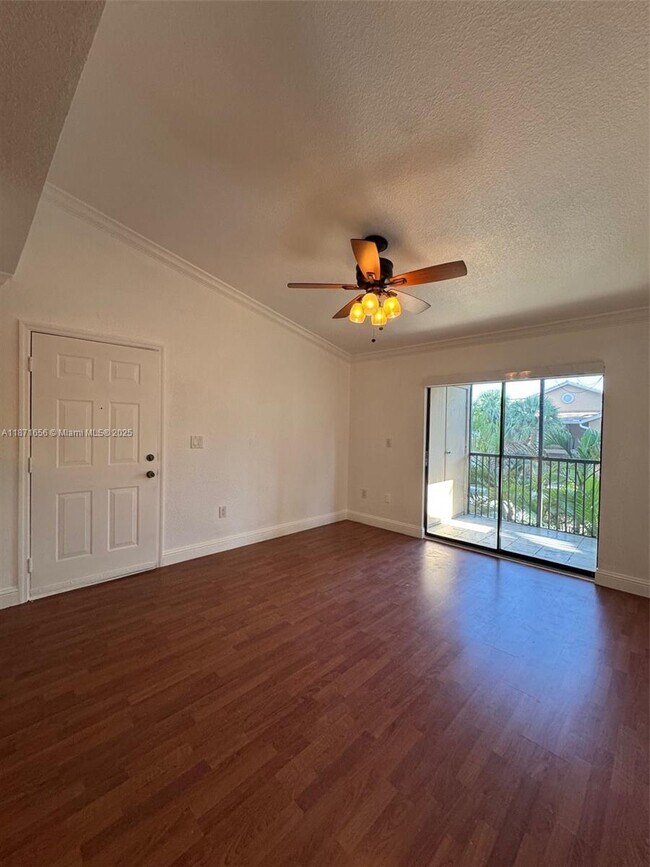 Building Photo - 15560 SW 106th Ln