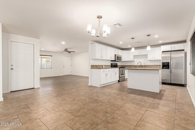 Building Photo - 13234 N 38th Pl
