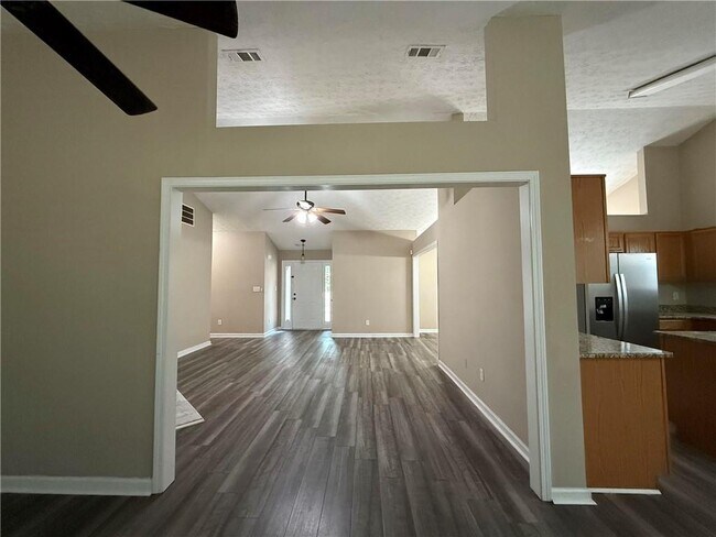 Building Photo - 3490 Ennfield Ln