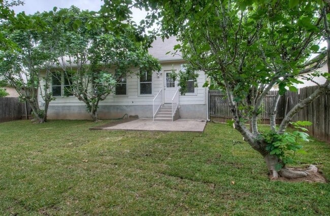 Building Photo - 14813 Jacks Pond Rd