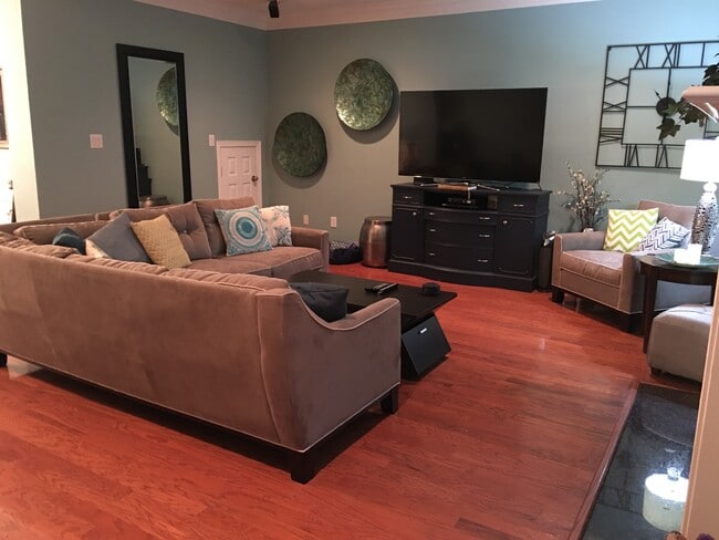 Building Photo - 1622 Cohn St