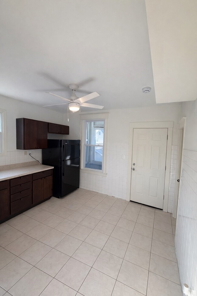 Building Photo - 1330 S 49th Ave