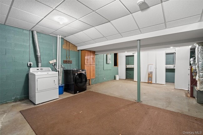 Building Photo - 127 NY-100