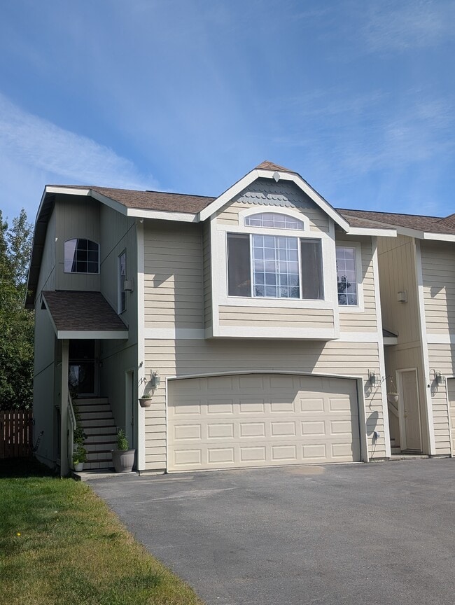 Primary Photo - 1850 N Monte Vista Dr