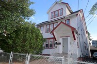 Building Photo - 176 Shephard Ave