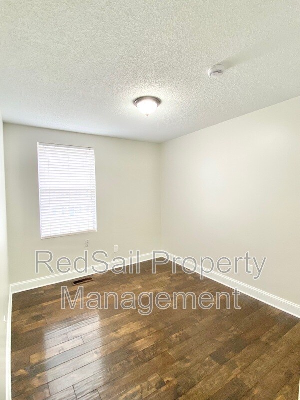 Building Photo - 710 Prince Ct