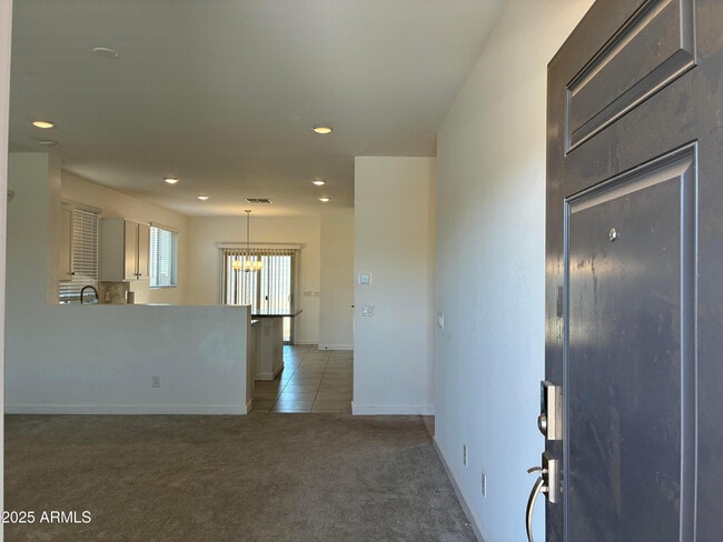 Building Photo - 16878 W Diana Ave