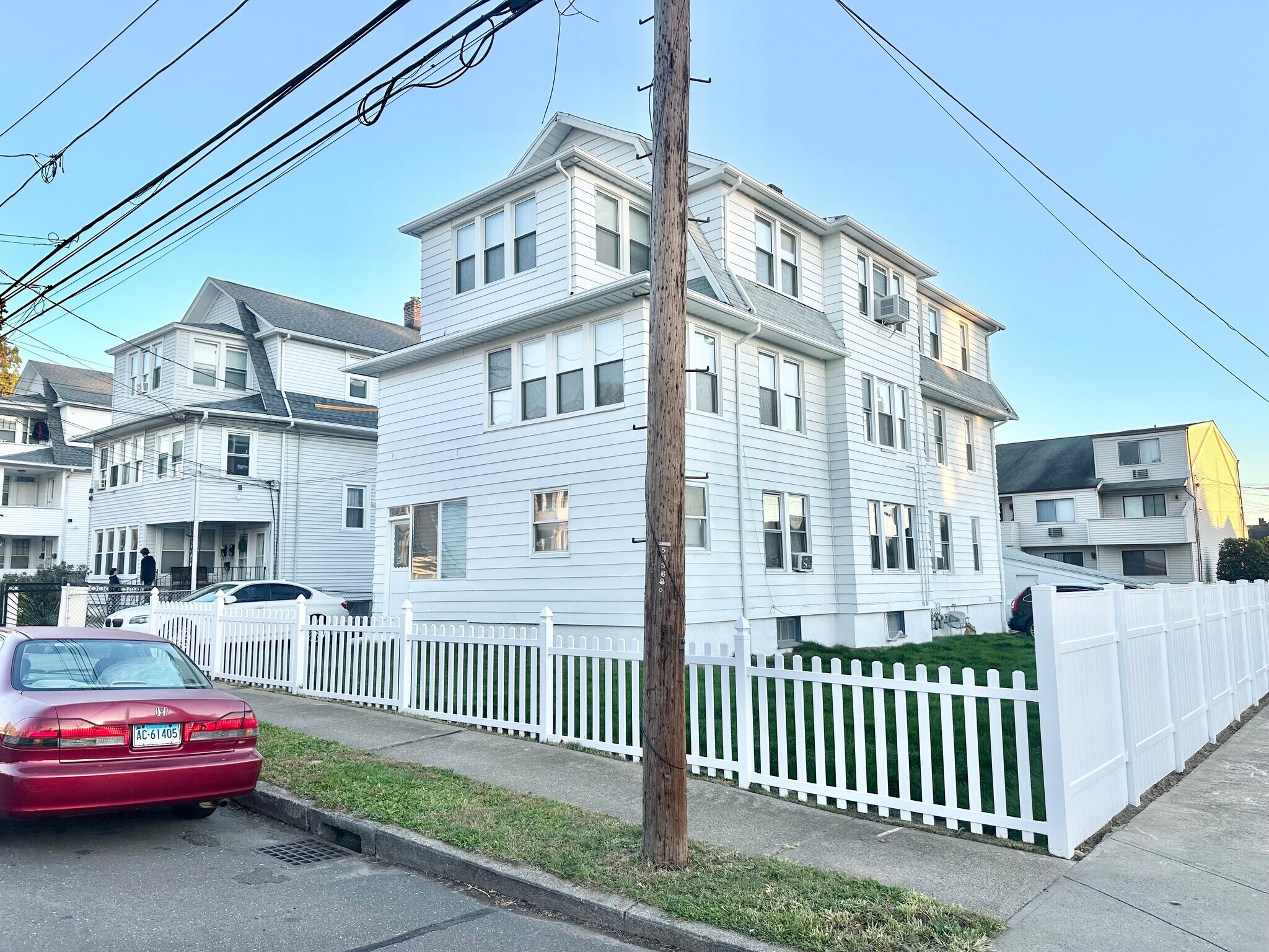 Building Photo - 71 Tremont Ave