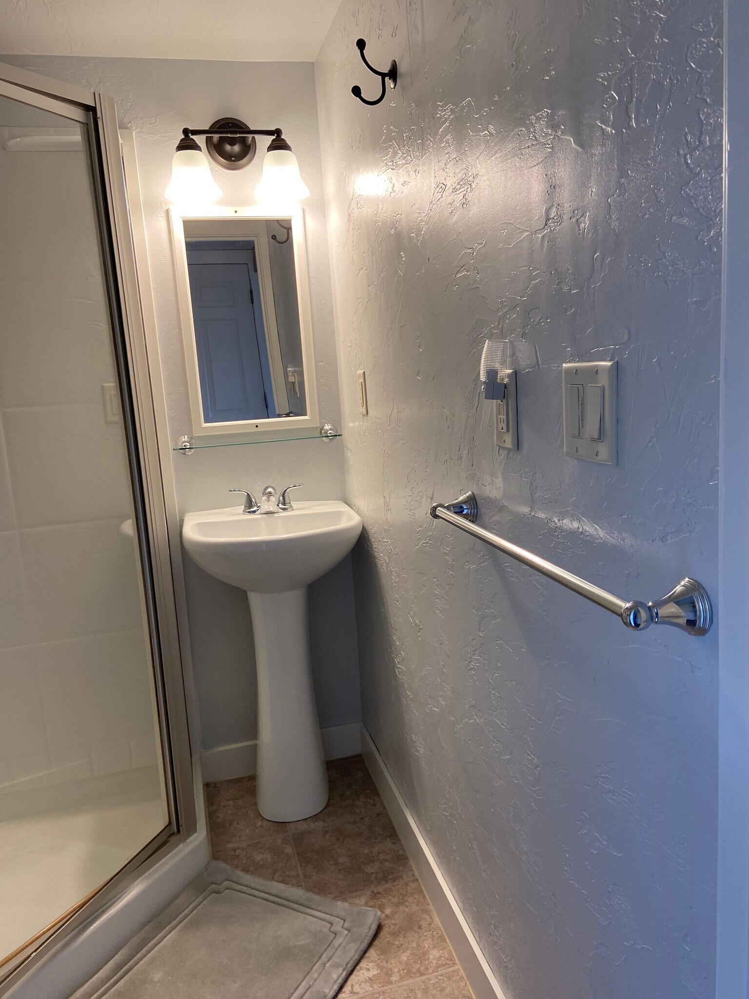 Bathroom - 835 Warren St