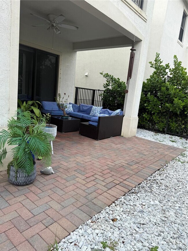 Building Photo - 9823 W 34th Ln