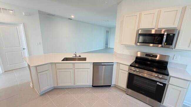 Building Photo - 5157 Green Belt Dr