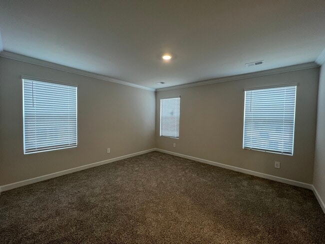 Building Photo - 1360 Fallen Acorn Ln