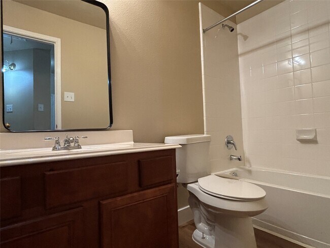 Building Photo - 10831 Harston Dr