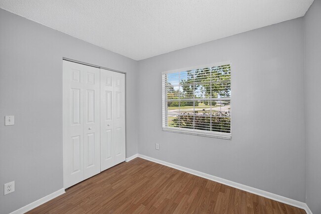 Building Photo - 328 Palos Ct